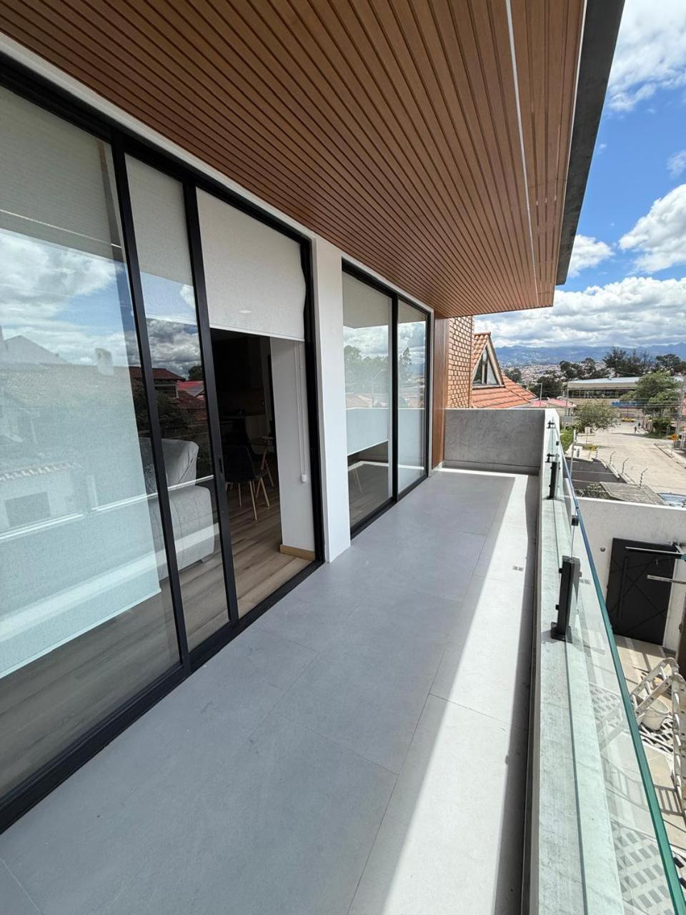 Suite Moderna A Estrenar En El Corazon De Cuenca Exterior photo
